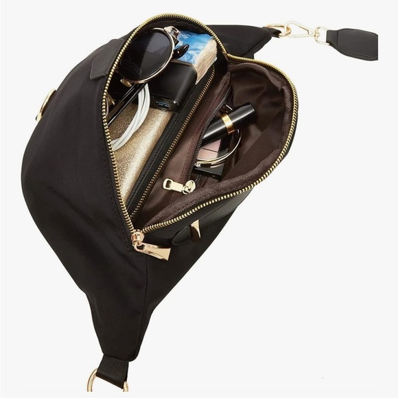 NWOT Pulassi Plus Size Black Fanny Pack, Unisex Cross Body Bag Black Gold Travel - Picture 2 of 8